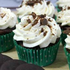 Girl Scout Cookie Thin Mint Cupcakes