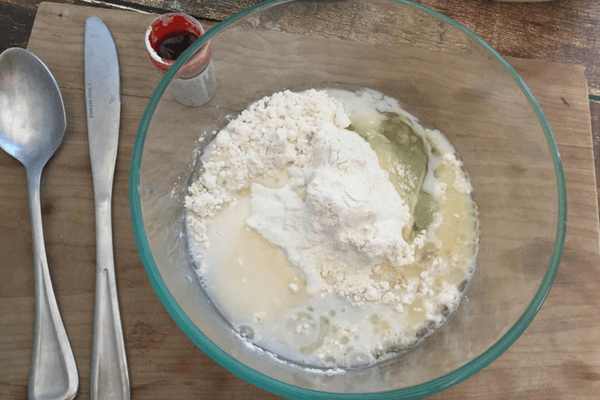 how-to-make-halloween-pancakes-1