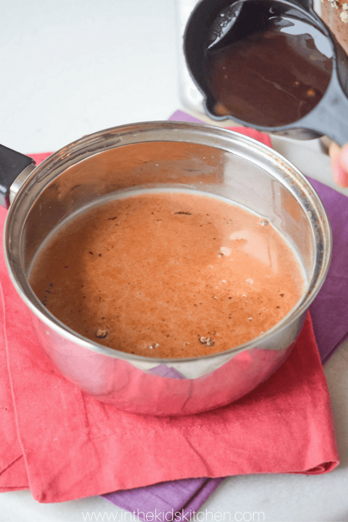 how-to-make-healthy-hot-chocolate-2