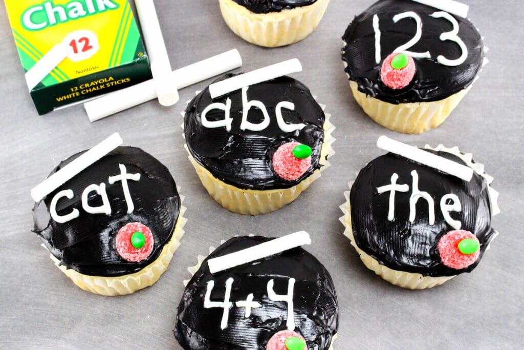 cupcakes decorated to look like mini chalkboards