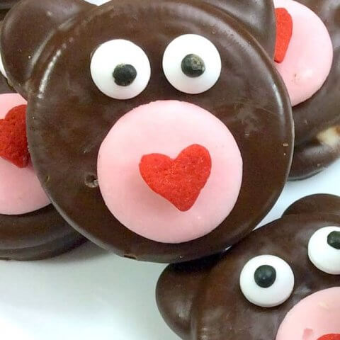 Valentine Teddy Bear Oreos - In the Kids' Kitchen