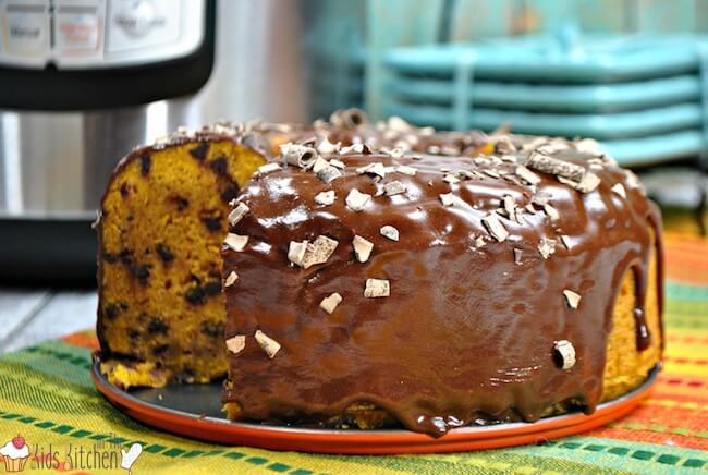 Fall baking made easy! You're going to love this moist & fluffy Instant Pot Pumpkin Chocolate Chip Cake!