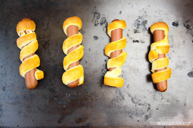 How to make mummy hot dogs with crescent dough