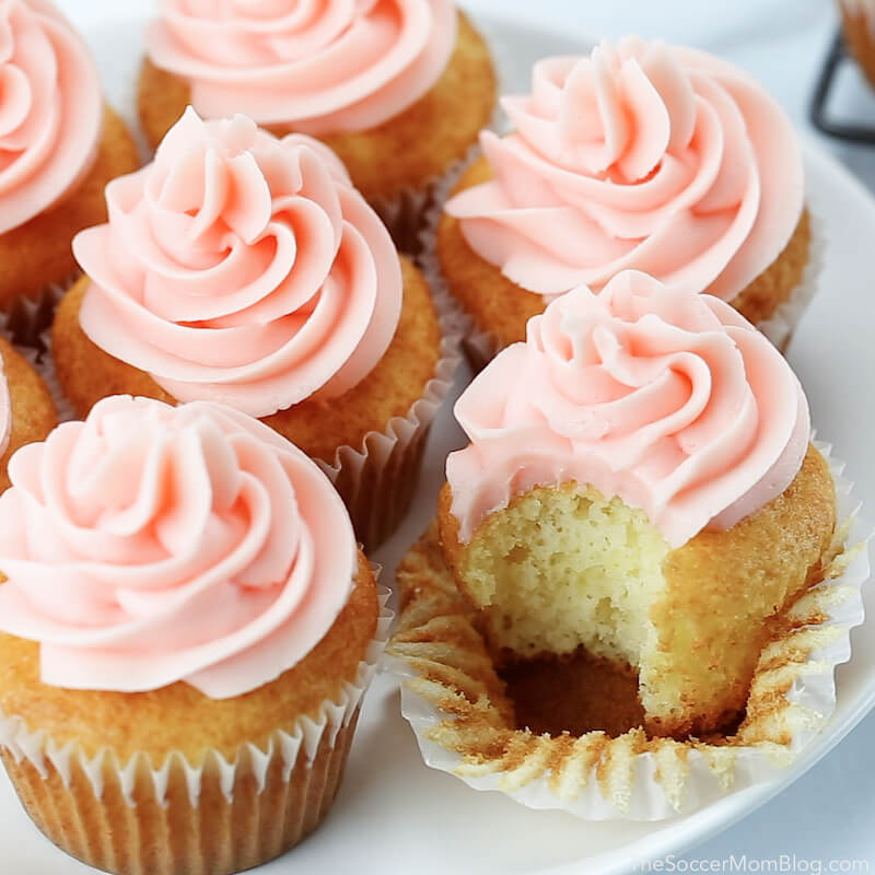 pink champagne cupcakes.