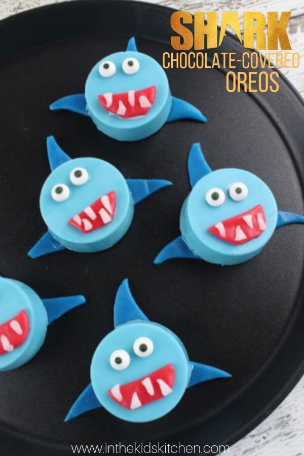 Inspired by the super-catchy song, these Baby Shark Oreos are cute and fun to make! Perfect for Shark Week too!