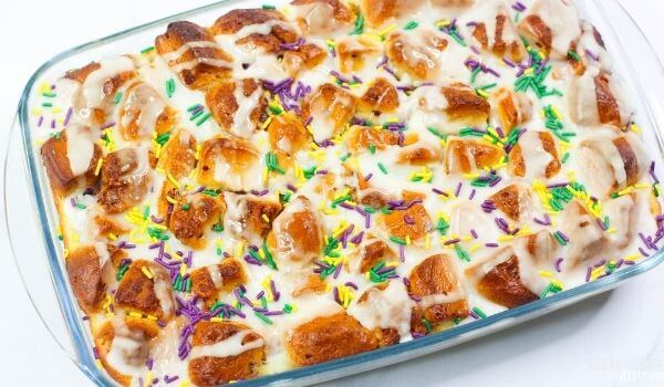 bubble up cake topped with Mardi Gras colored sprinkles